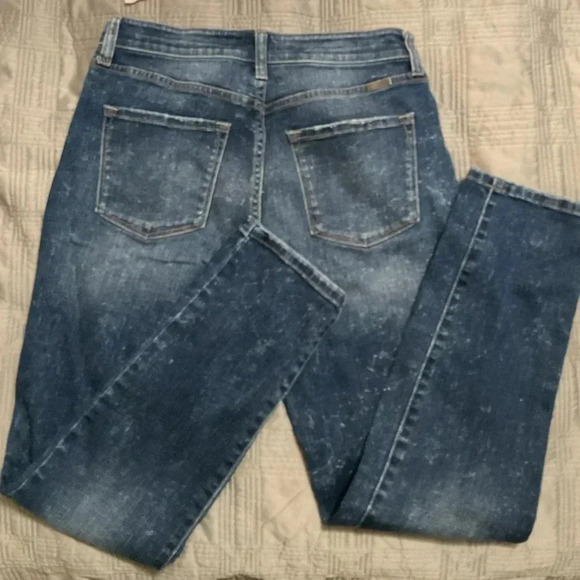 Kancan Deb High Rise Cigarette Leg Acid Wash Jeans Size 9 / 28 Like New - Picture 4 of 7